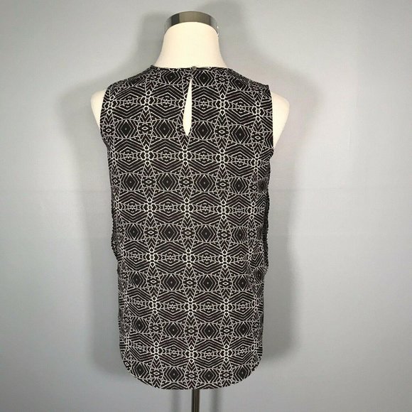 Vince Camuto Women’s Blouse M Medium Black White Geometric Print - Picture 9 of 12